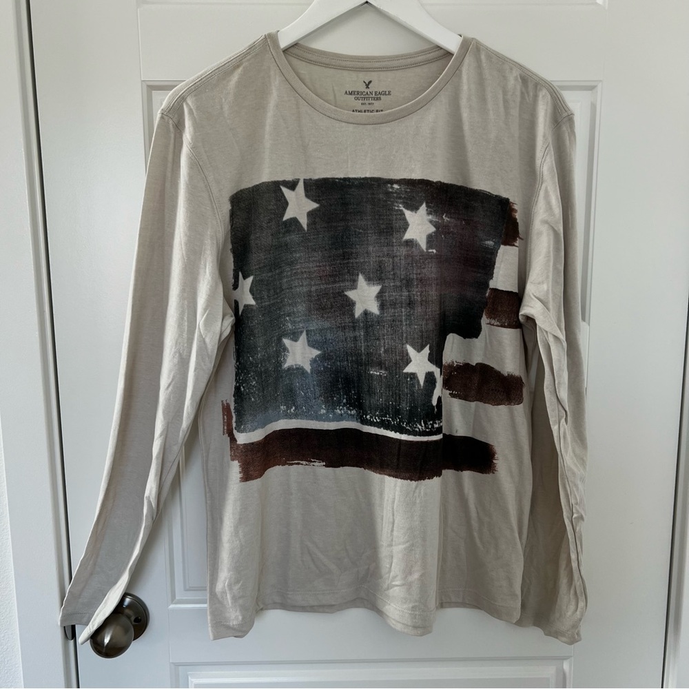American Eagle // NWOT Women's Casual American flag Long Sleeve Shirt